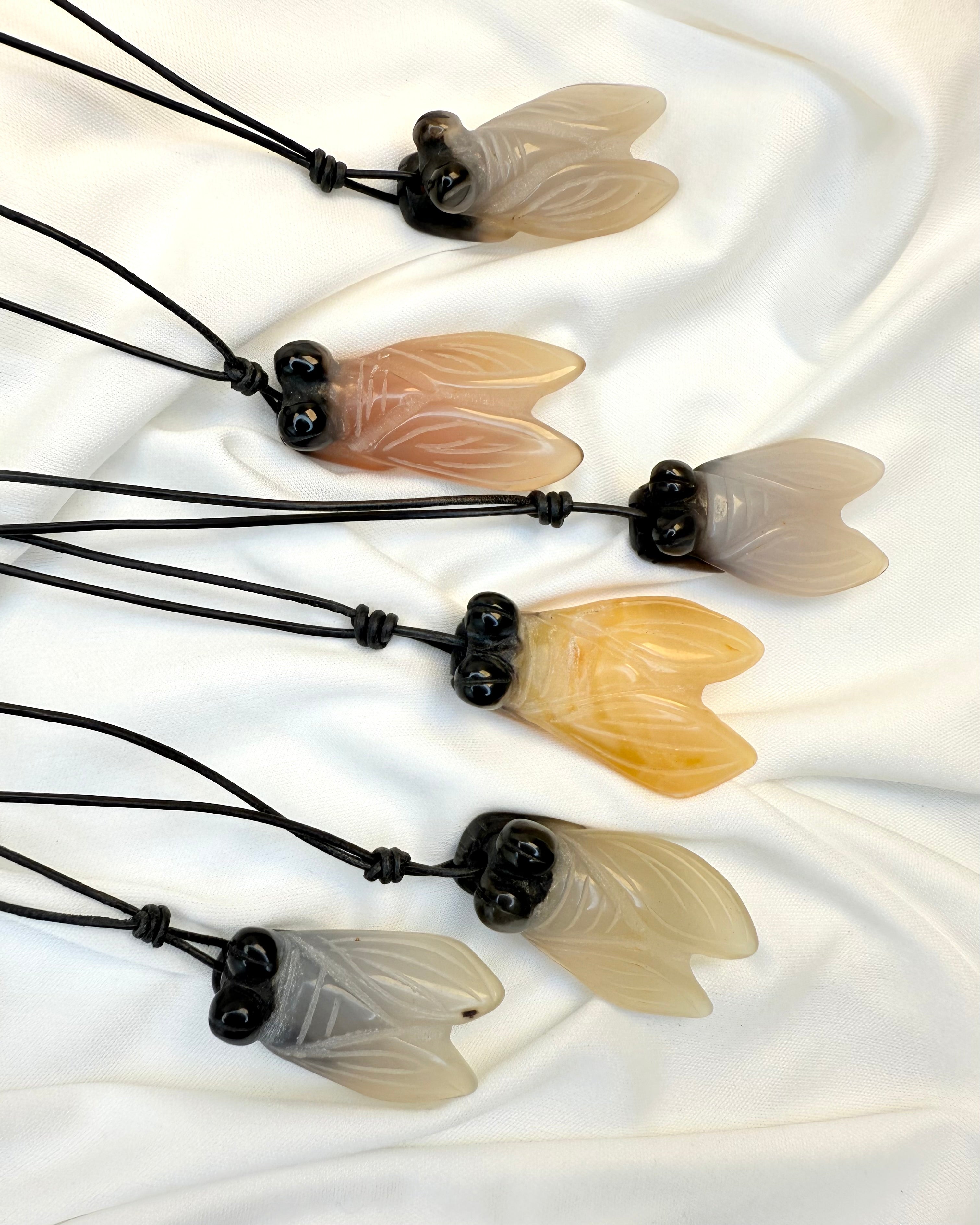 FORUDSIGELSER - AMULET