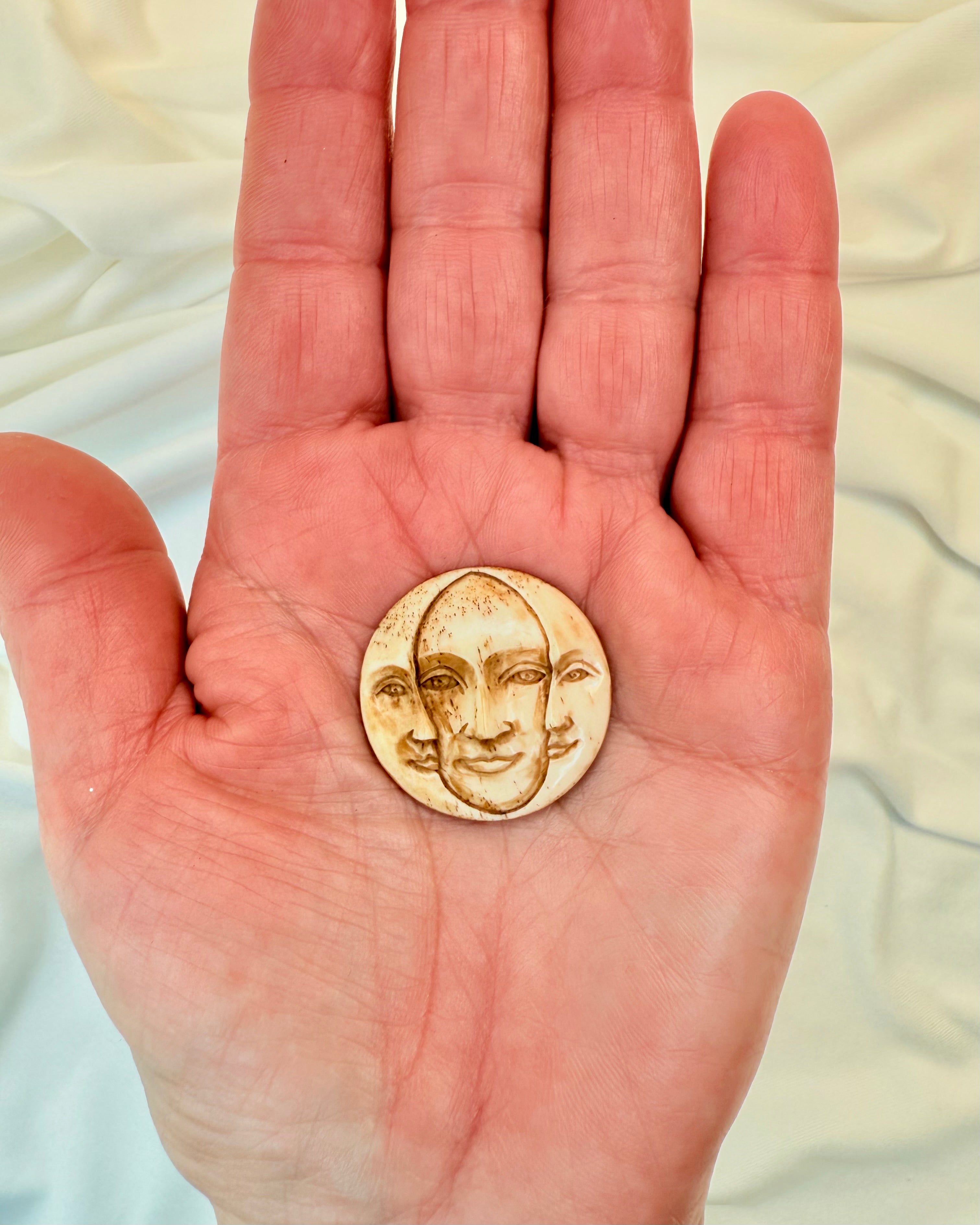 SPEJL AF MANGE JEG - AMULET