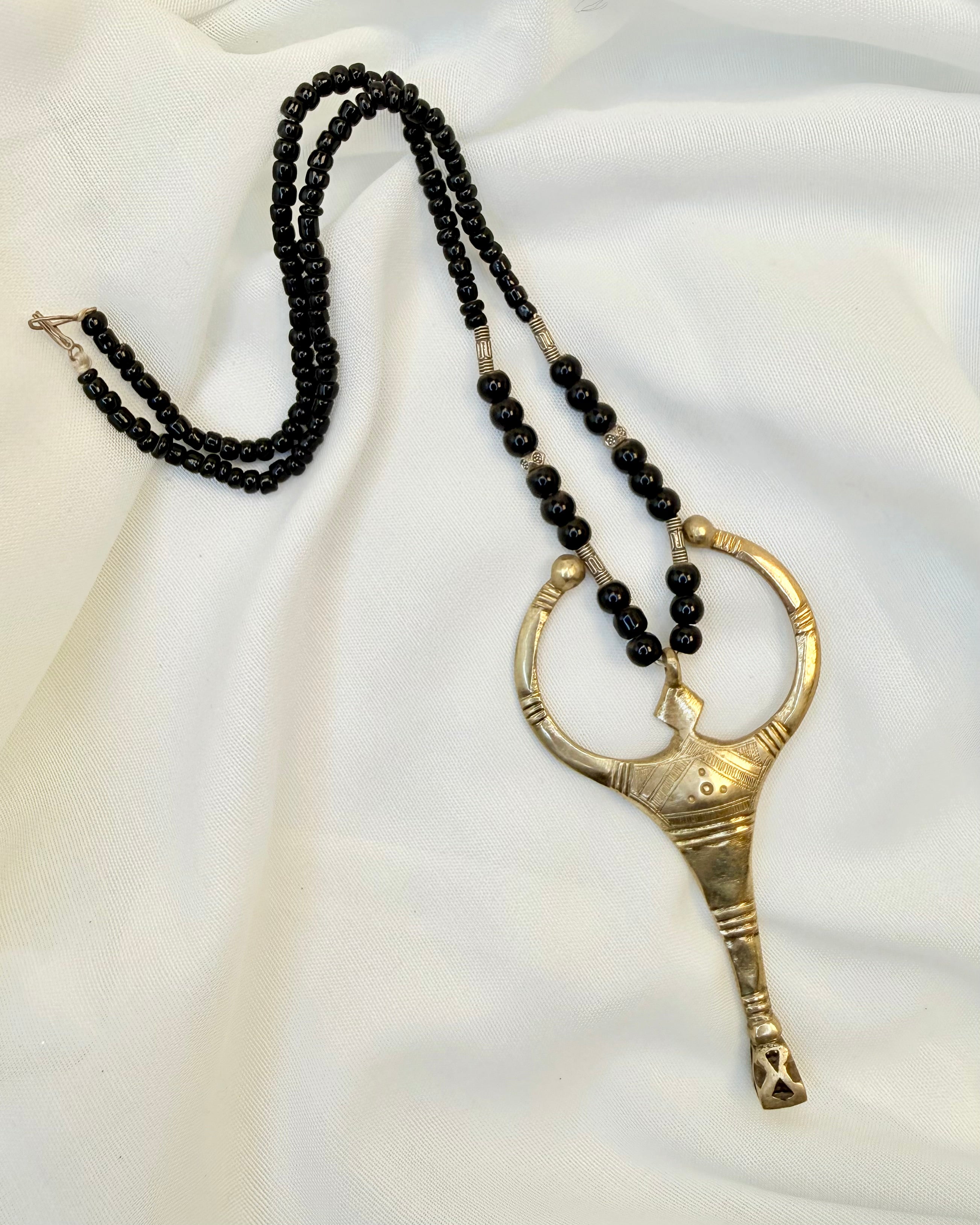 FORLØSNING AF FORKERTGJORTHED - AMULET