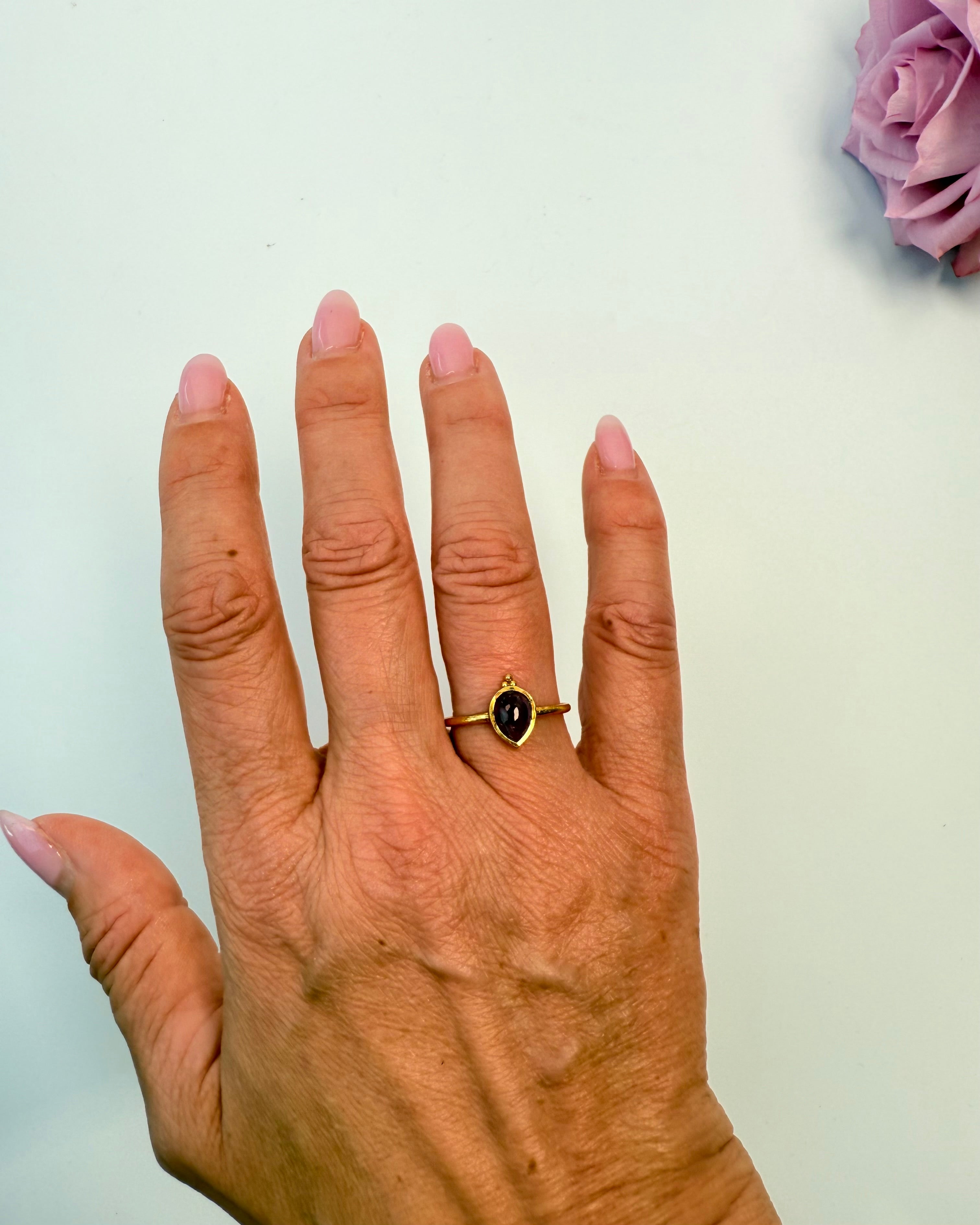 SJÆLENS VIDNE - RING - UNIKA