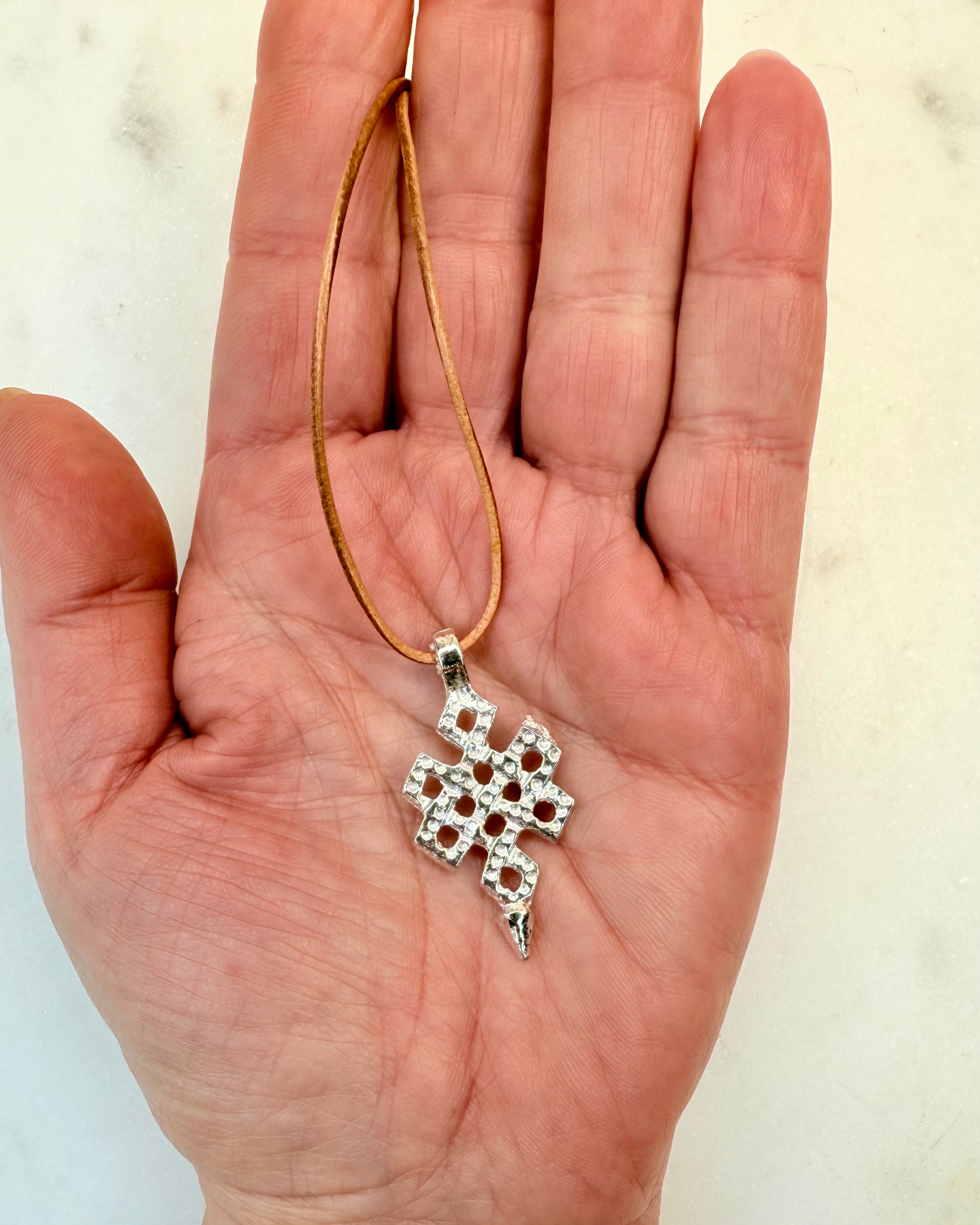 INDRE STATUS - AMULET