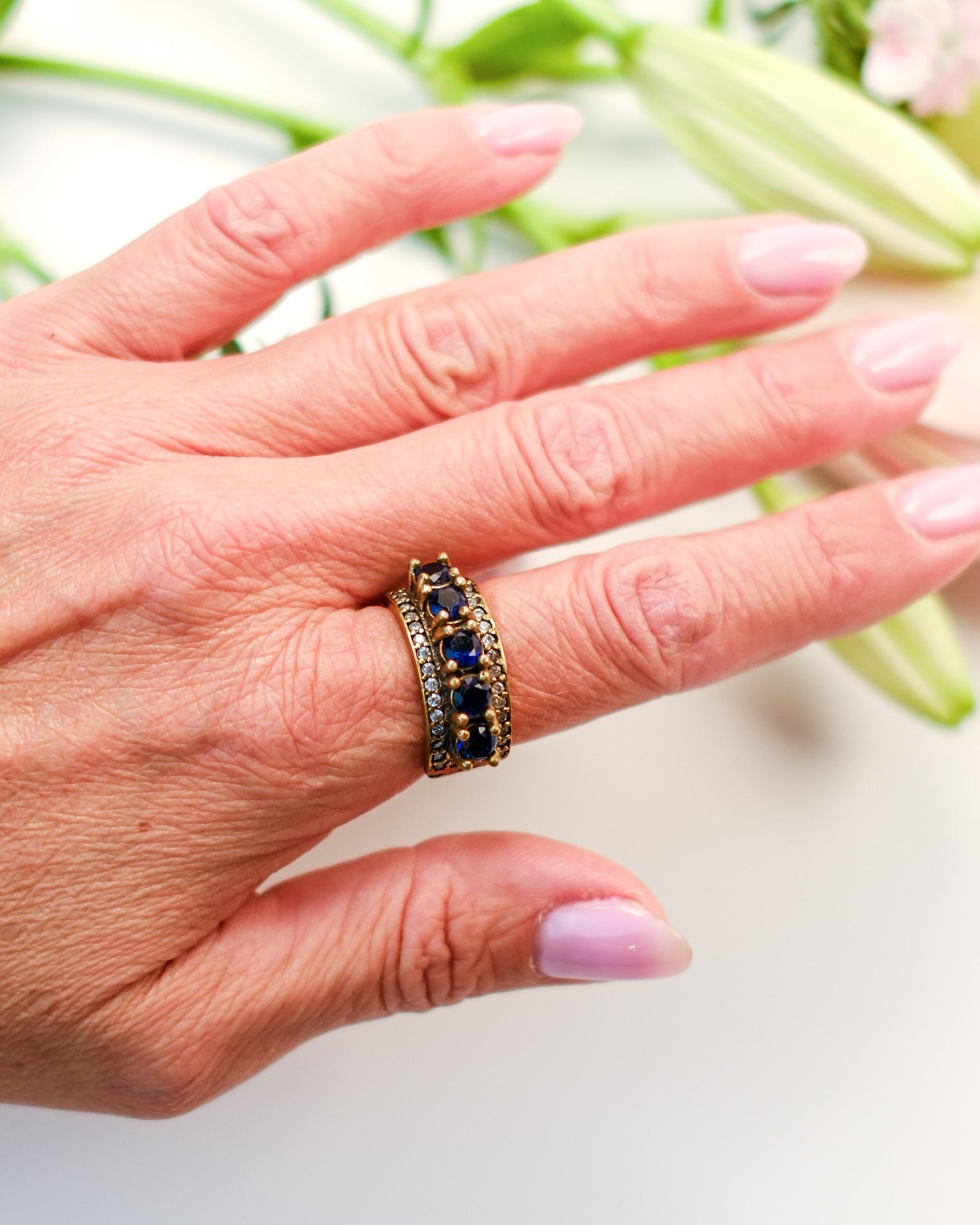 SELVSIKKERHEDENS MESTER - RING - UNIKA