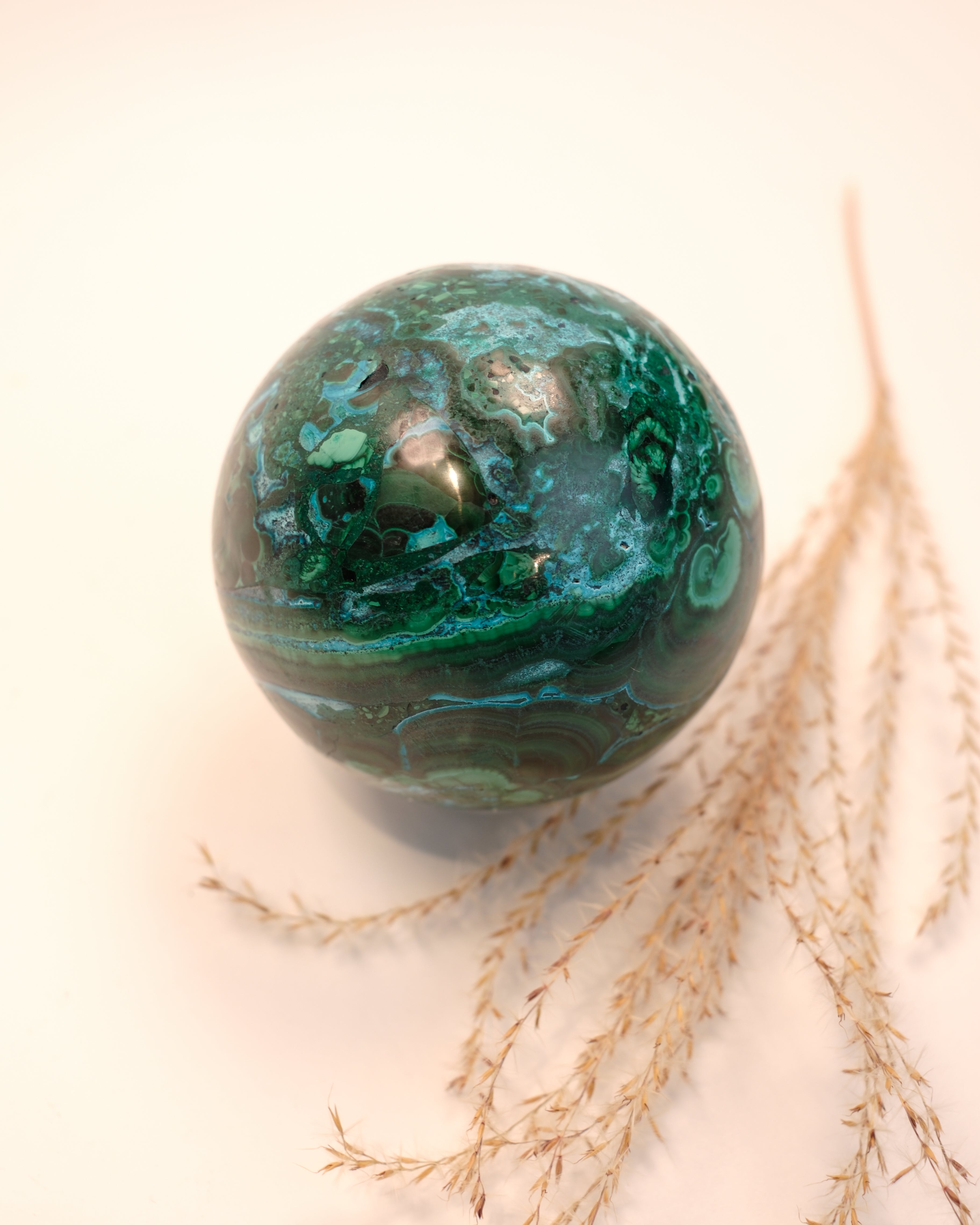 WILD SPIRIT ORB - KRYSTALKUGLE - UNIKA