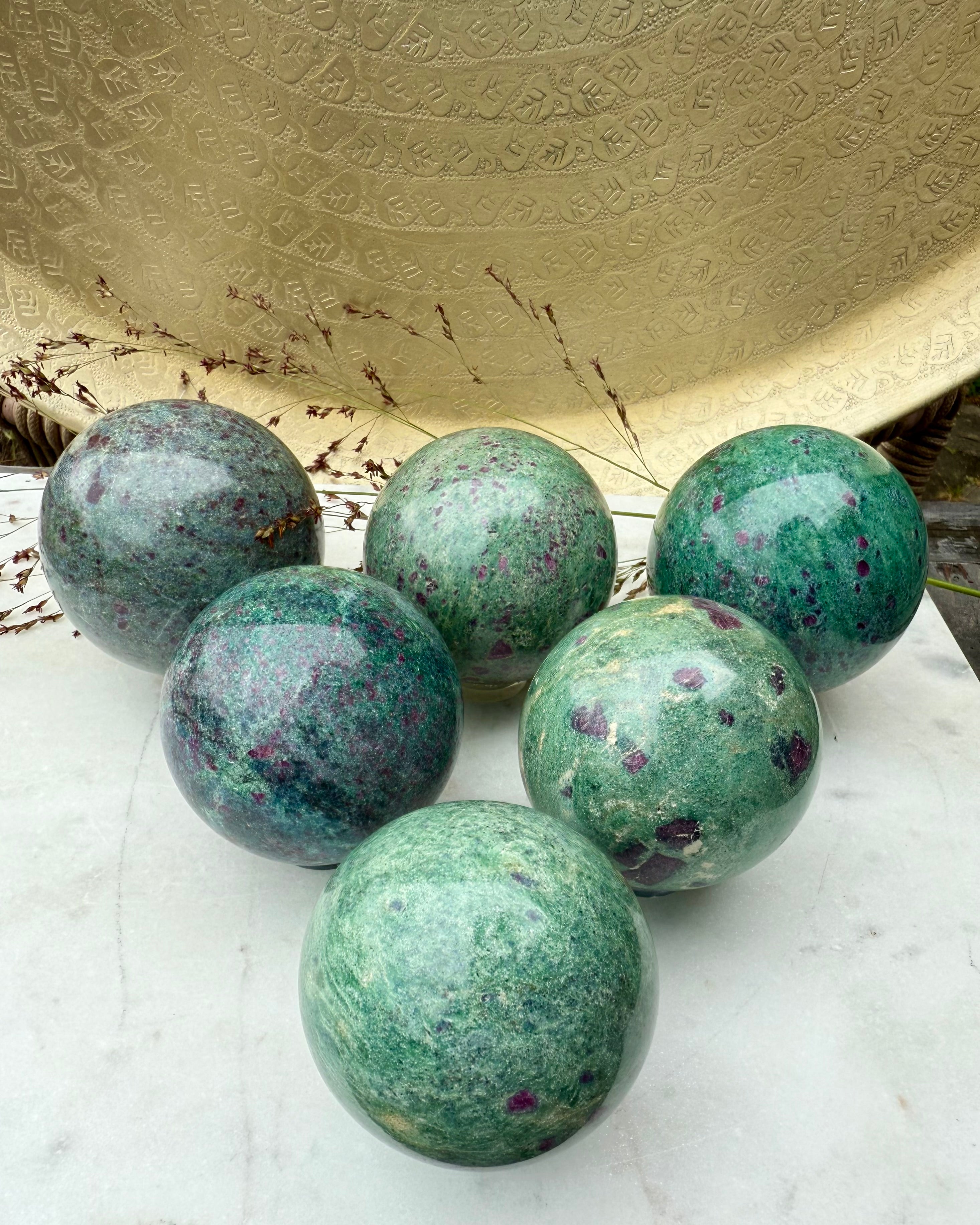 SELVKÆRLIGHED OG SUCCES - KRYSTALKUGLE