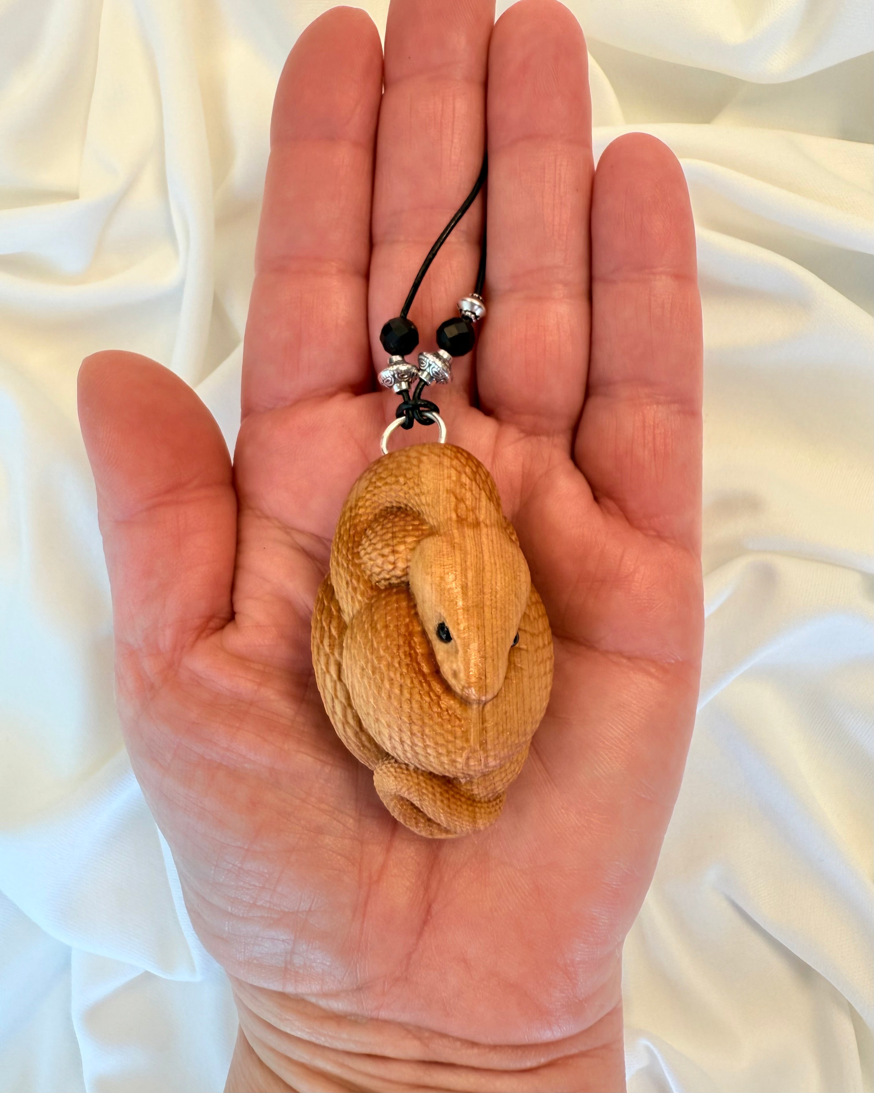 CHOOSING NEW PATHS - AMULET - UNIKA