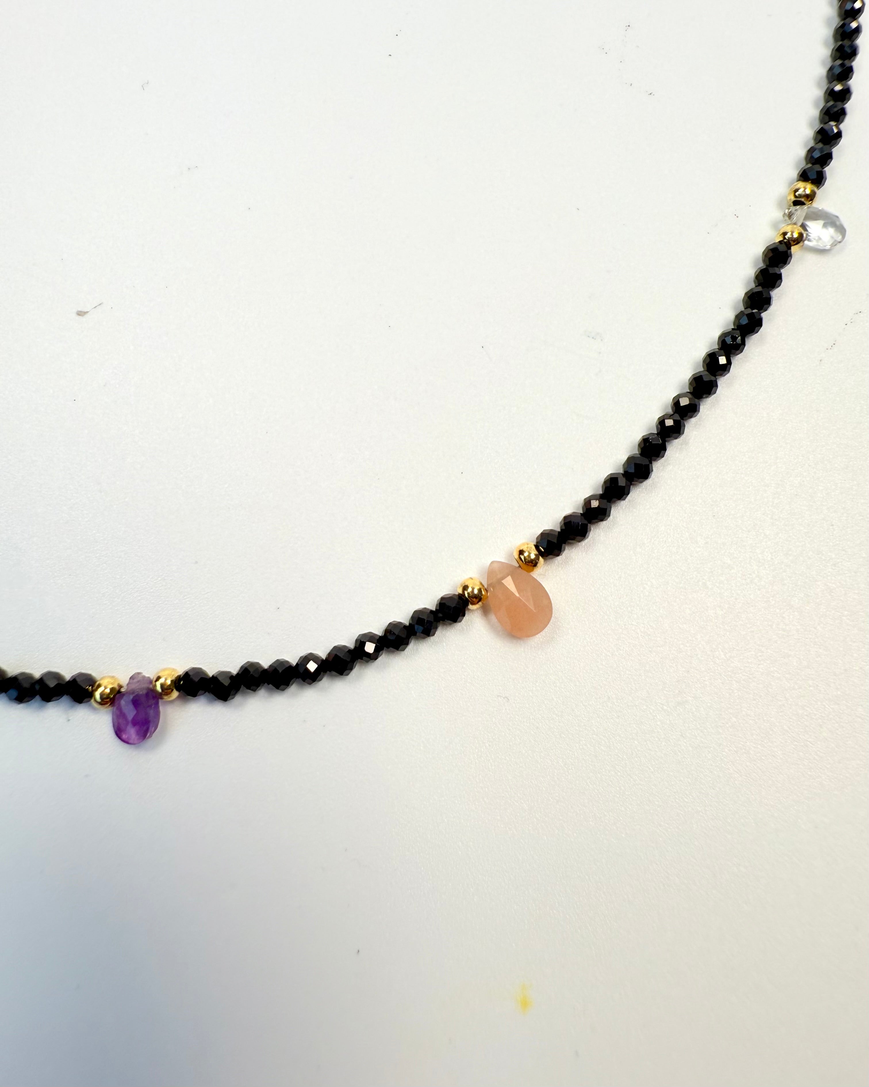 EKSPLOSIV KREATIVITET - HALSKÆDE - UNIKA