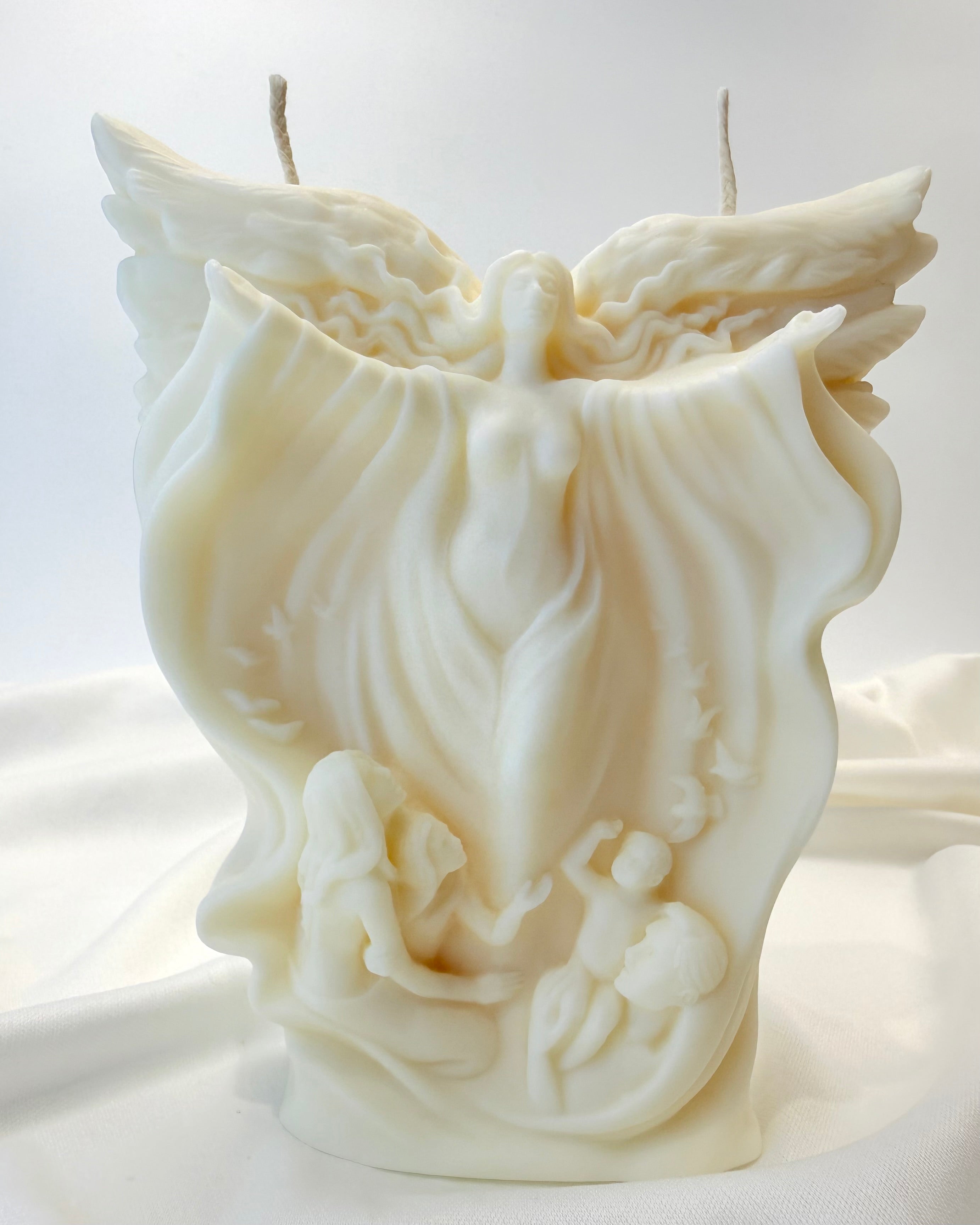 DEN DER KOMMER MED LYSET - LYS