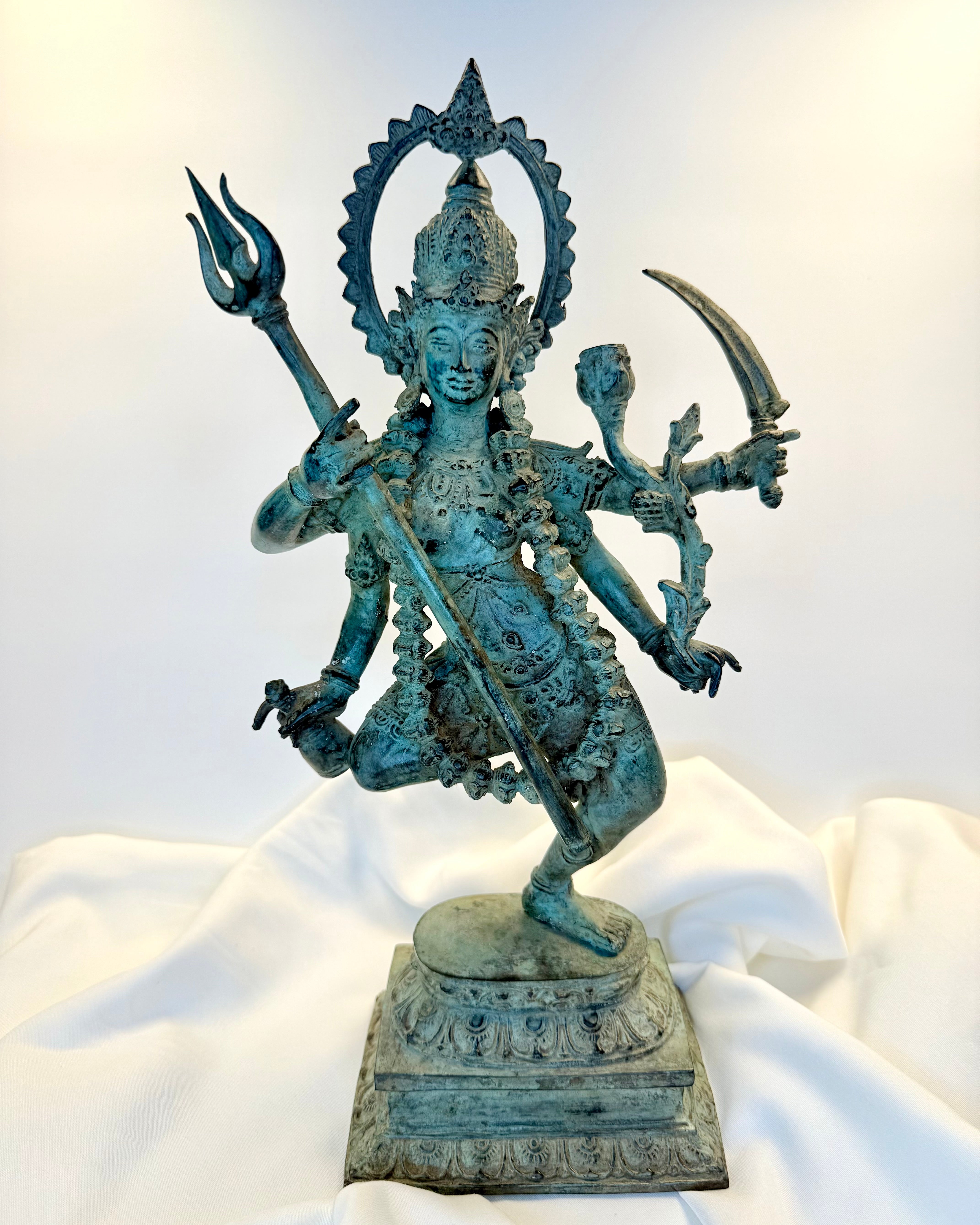 OPHØR OG NY BEGYNDELSE - FIGUR - UNIKA