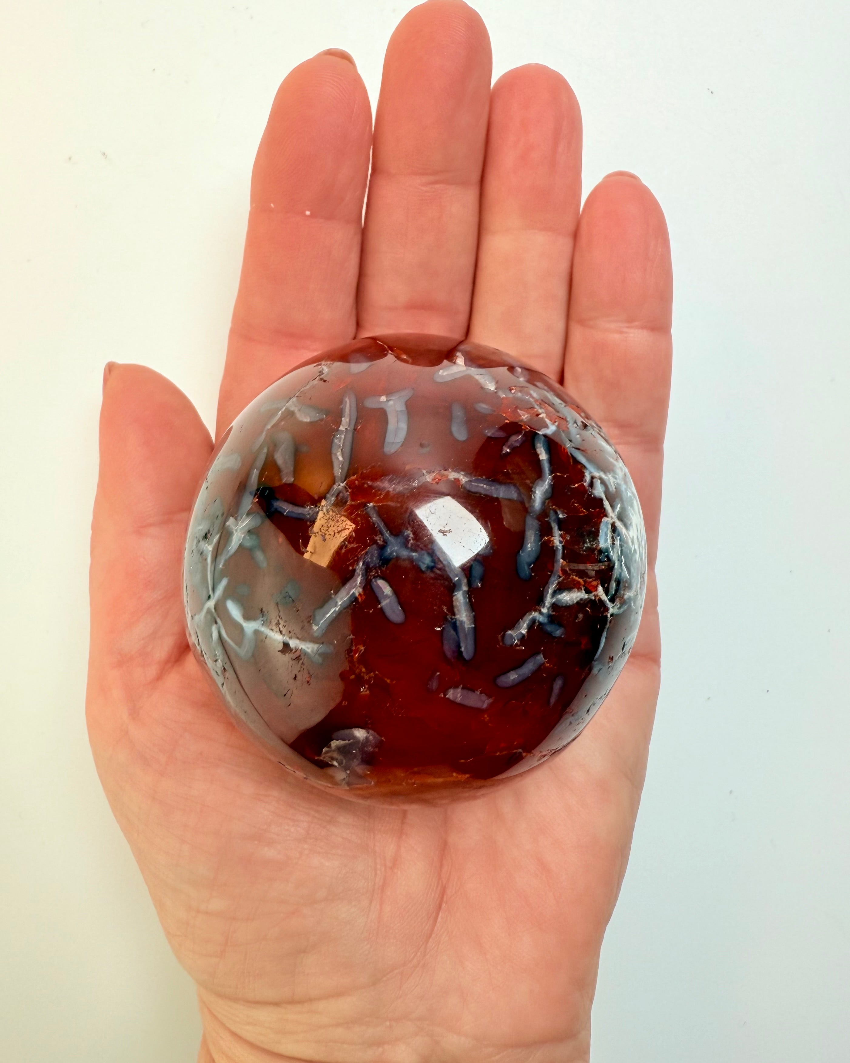 ØJNE I NATTEN - KRYSTALKUGLE - UNIKA