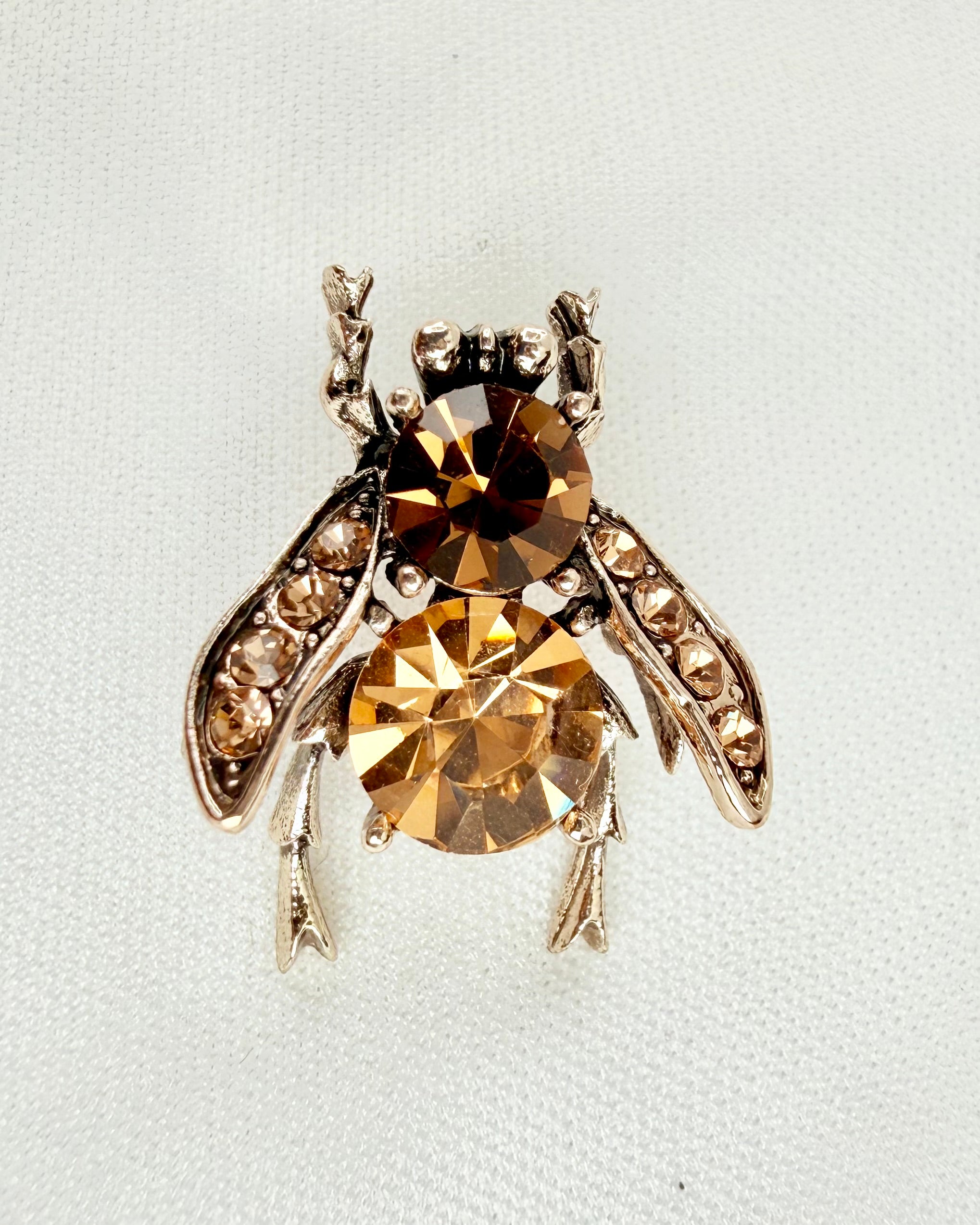 FEMININ STYRKE - HUMLEBI - BROCHE - UNIKA