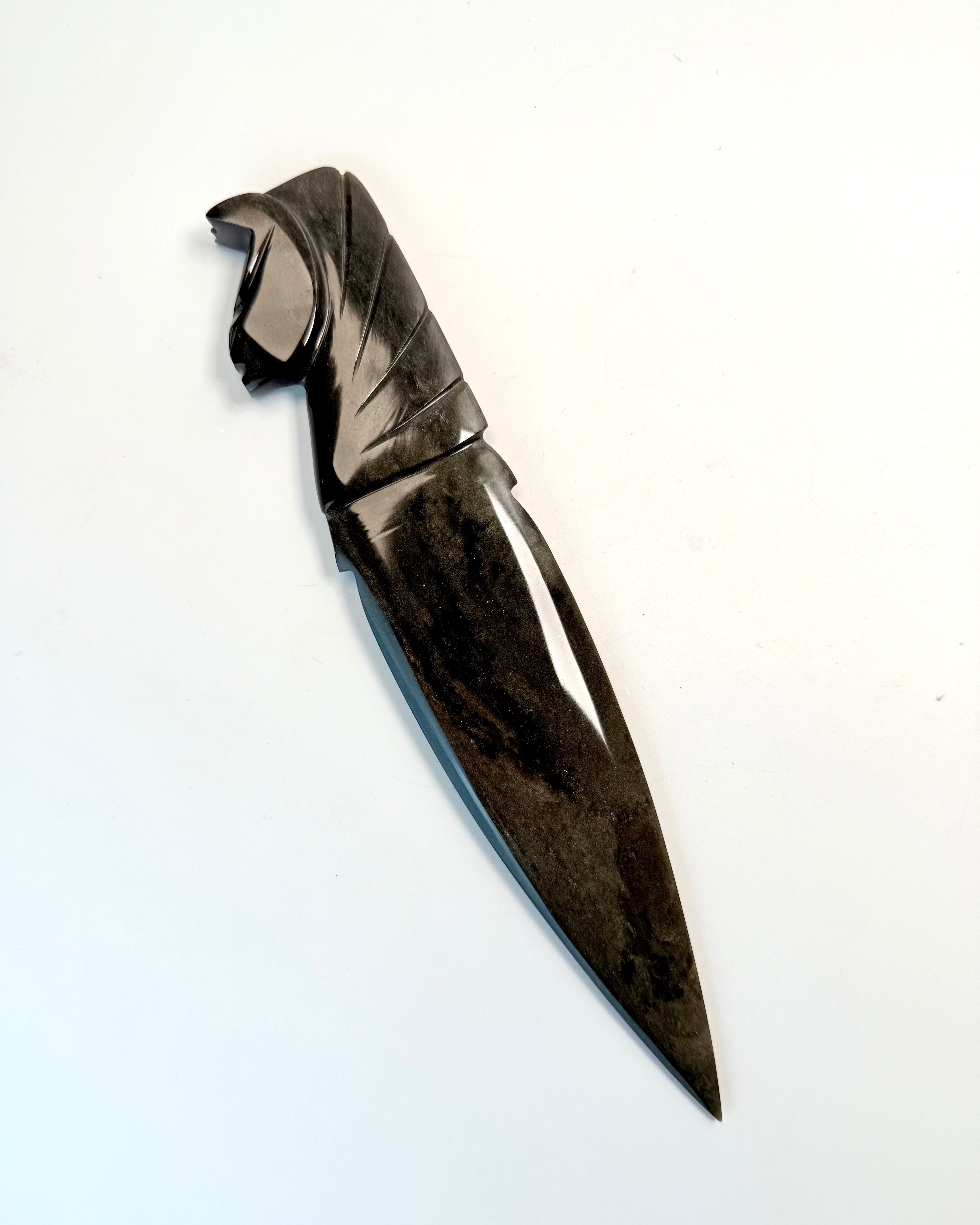 BESLUTSOMHEDENS TOTEM - DAGGERT - UNIKA