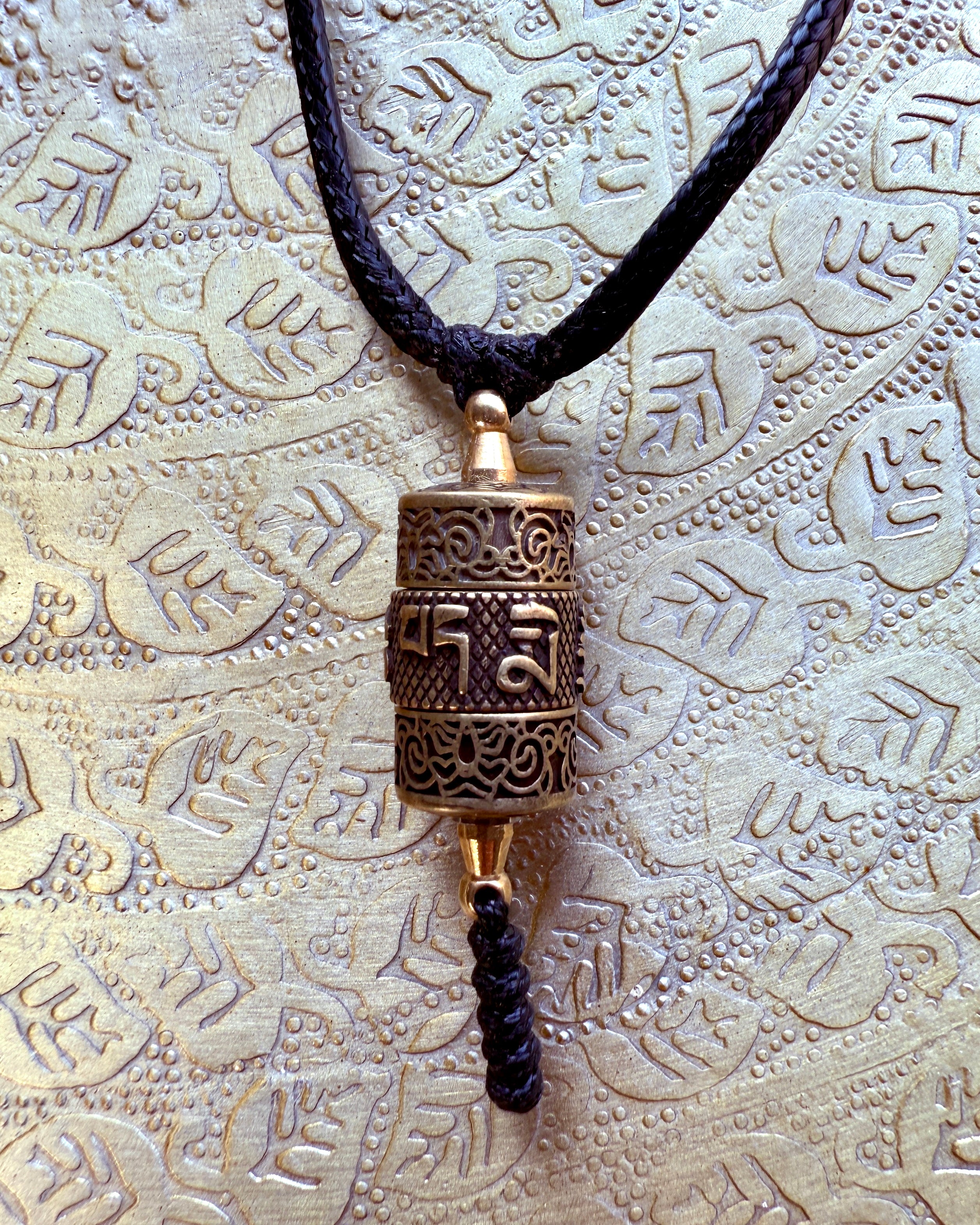 MANTRA - AMULET