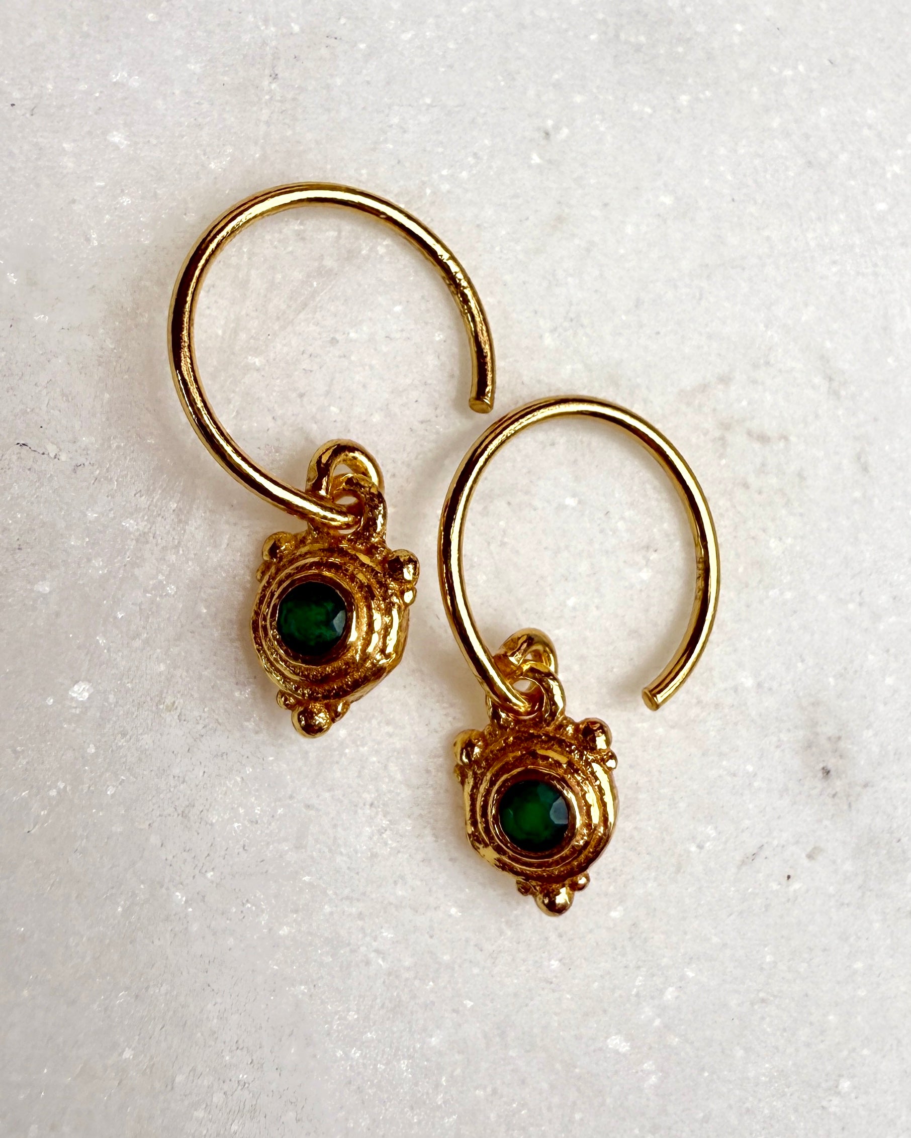 DIN INDRE TRONE - ØRERINGE - UNIKA