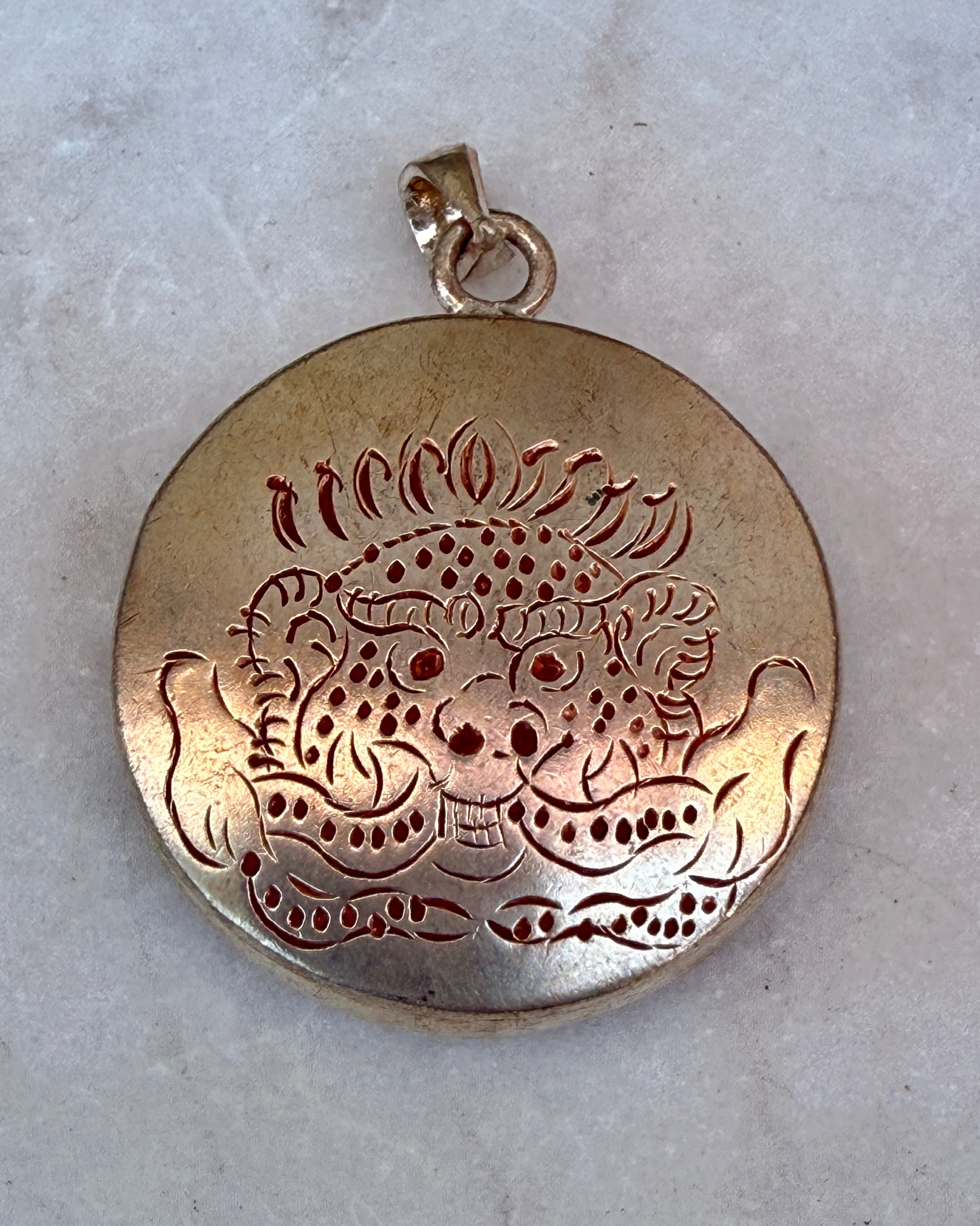 HELLIG KODE FRA GAMLE MESTRE - AMULET