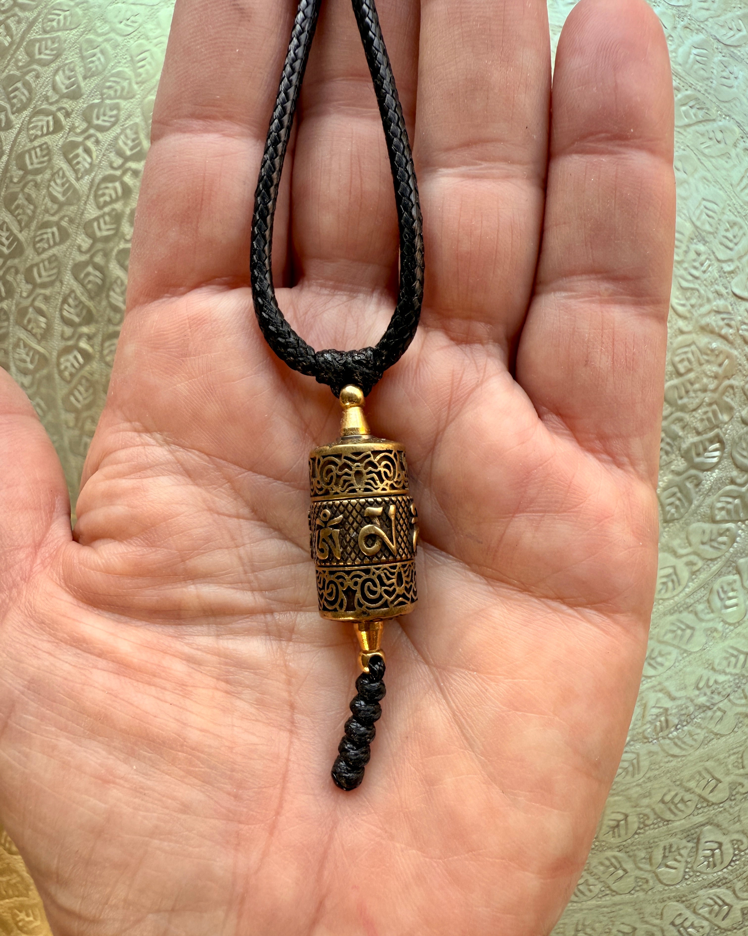 MANTRA - AMULET